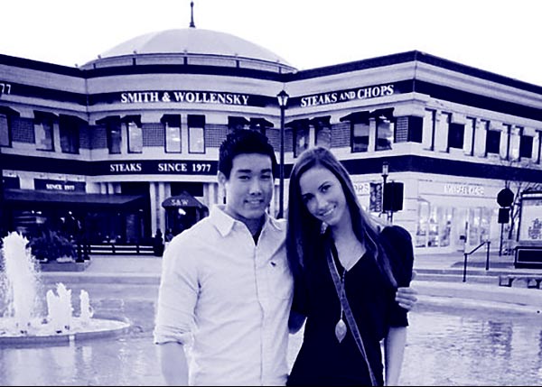 Image of VanossGaming (Evan Fong) with his girlfriend Sydney
