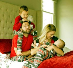 Image of Andy Schrock with wife Brittany Lynn and with their kids